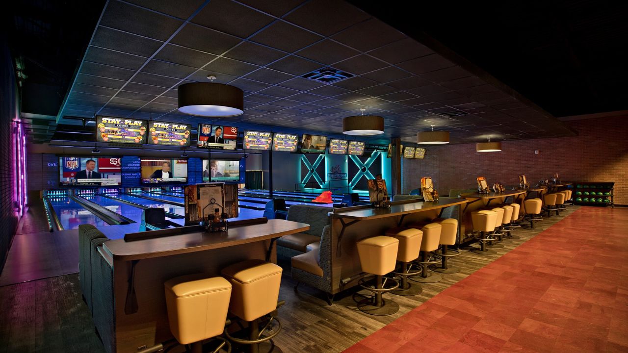 best bowling alleys in Huntsville