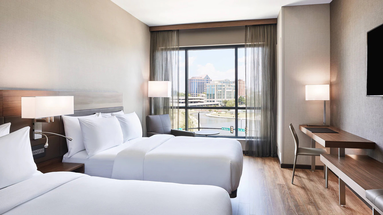 nicest hotels in Huntsville