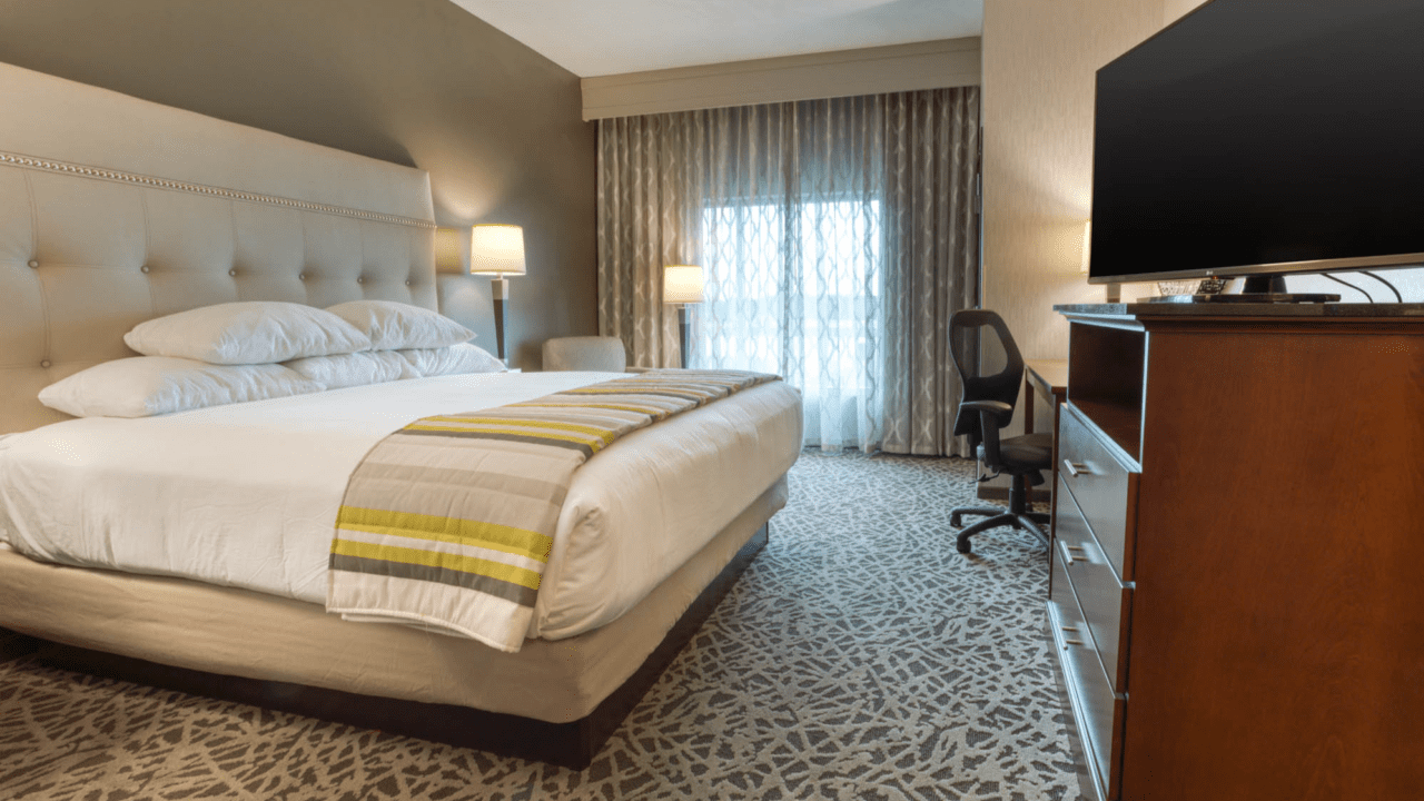 nicest hotels in Huntsville